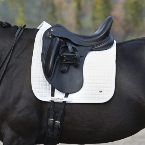 Tapis de selle de dressage BACK ON TRACK®