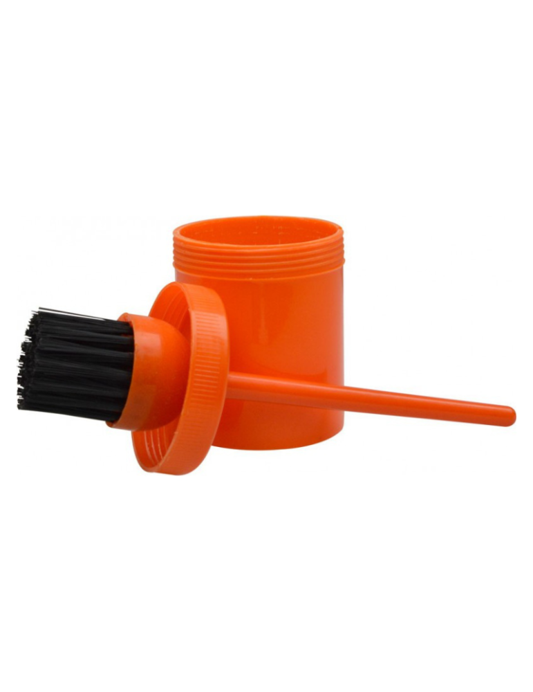 Pinceau et pot à graisse – Sellerie Baude Pinceau et pot à graisse – Sellerie Baude