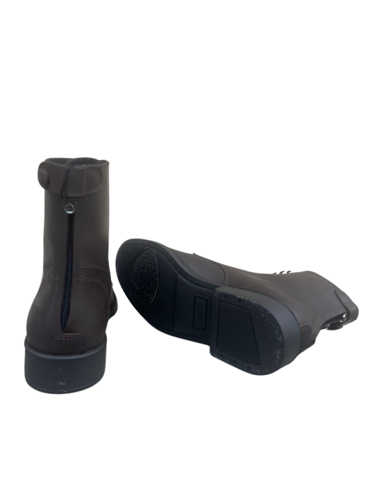 Boots Derby - SB